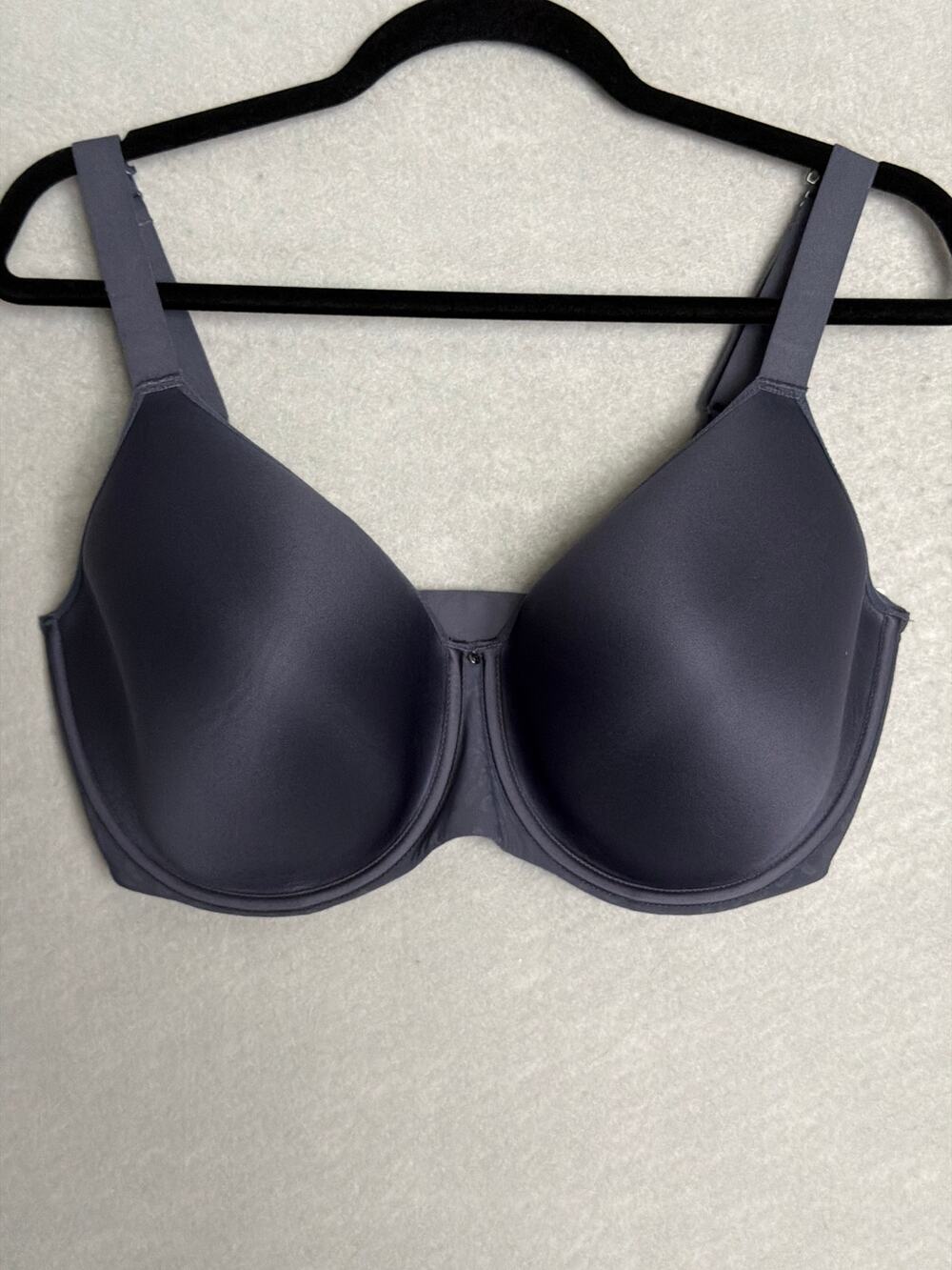Chantelle Smooth T-Shirt Bra in Charcoal Gray